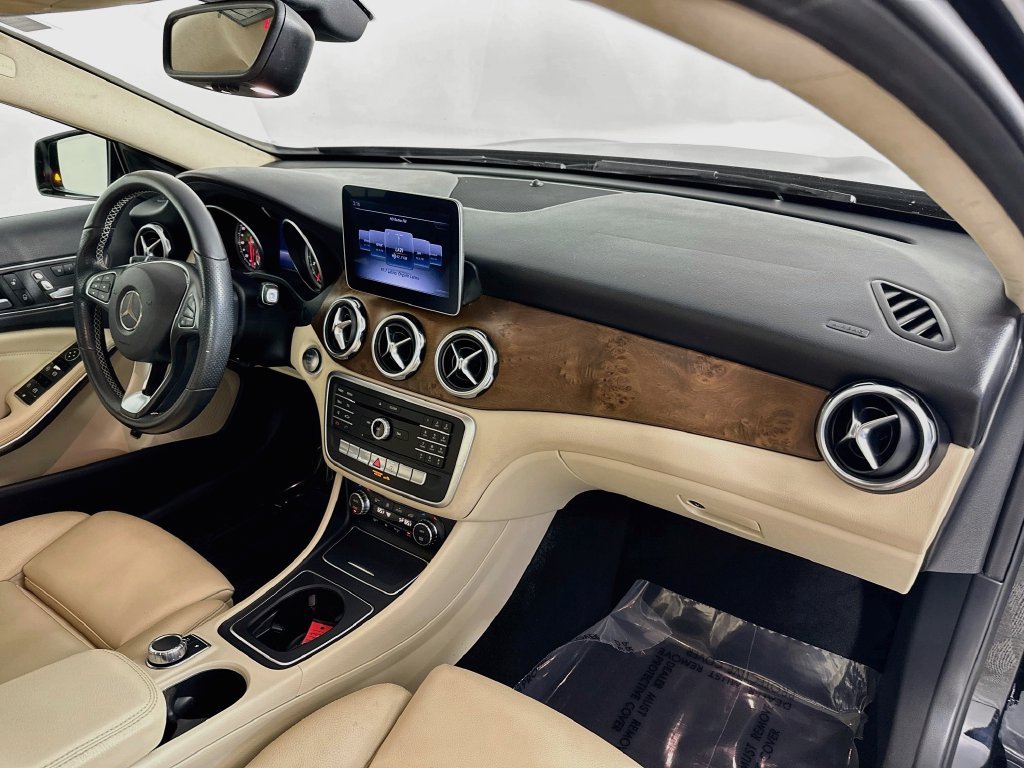Used 2019 Mercedes-Benz GLA 250 image 26