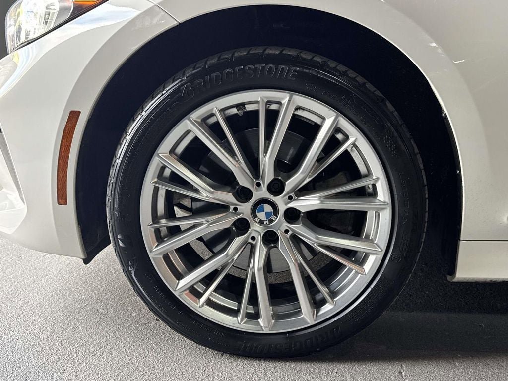 Used 2023 BMW 330i xDrive Sedan w/ Premium Package image 9