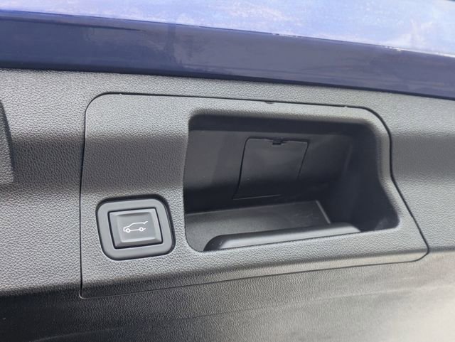 Used 2023 GMC Acadia SLE w/ Driver Convenience Package image 34