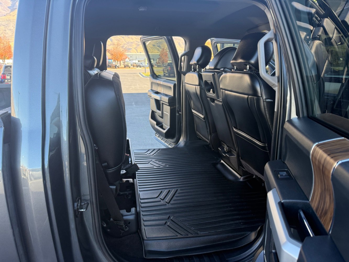Used 2020 Ford F150 Lariat AWD/4WD image 14