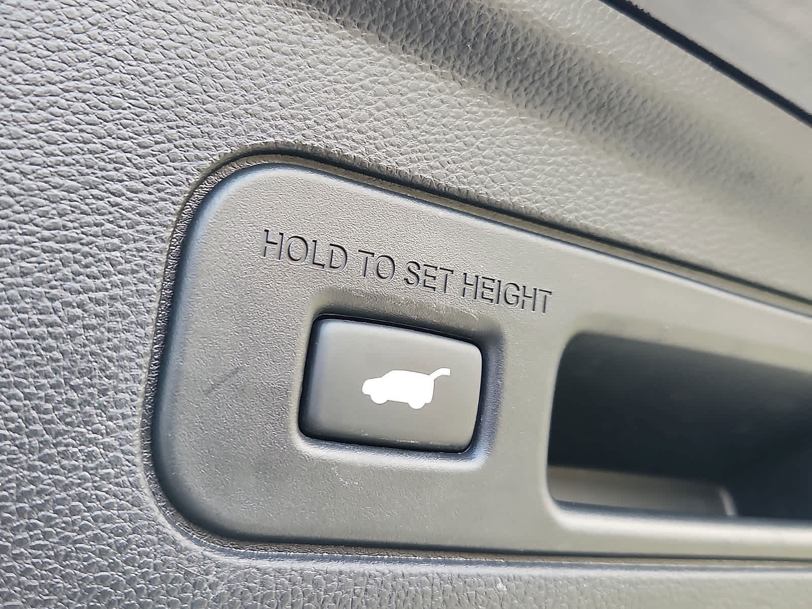 Used 2023 Acura MDX SH-AWD w/ Technology Package image 31