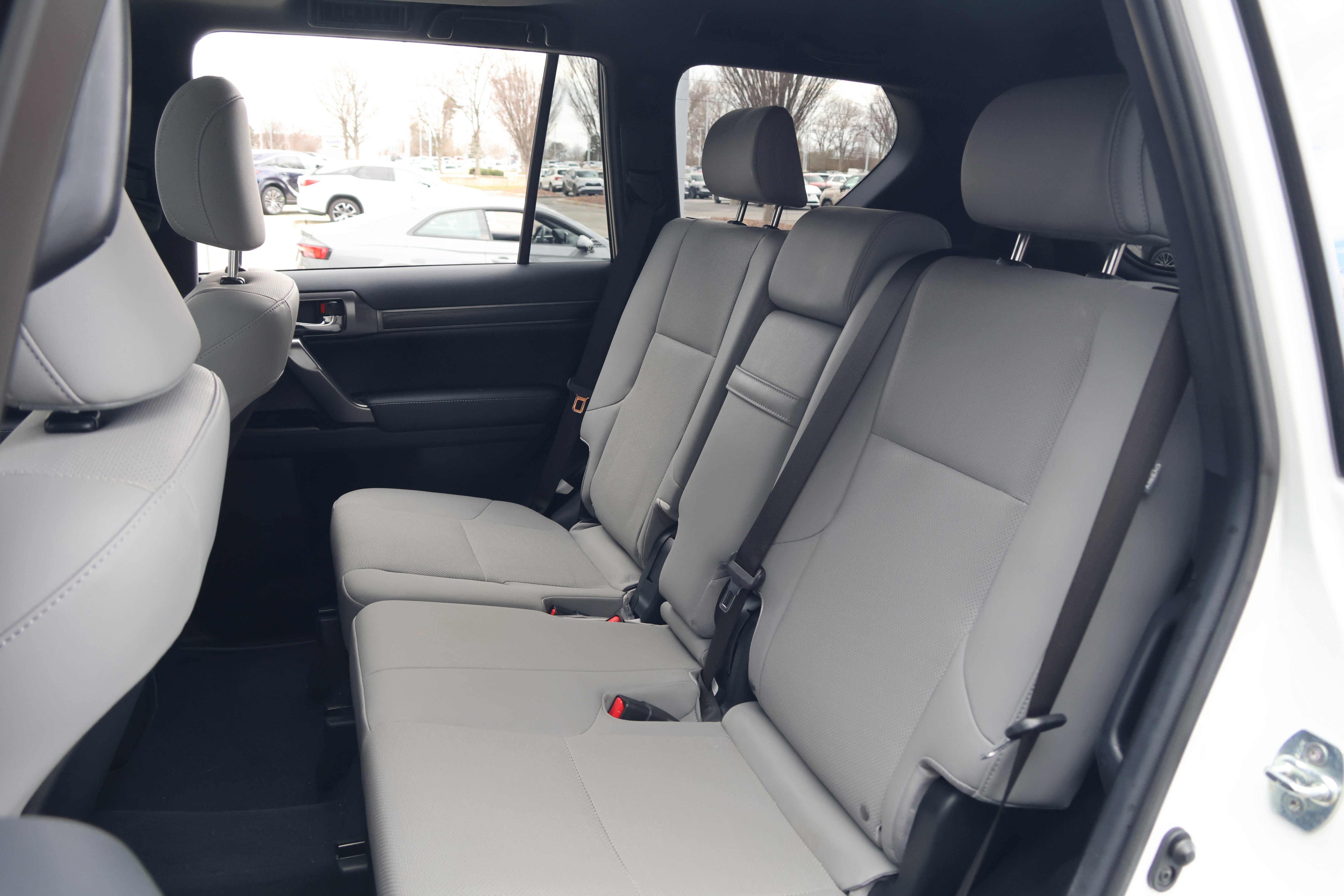 Certified 2023 Lexus GX 460 w/ Black Line Special Edition image 36