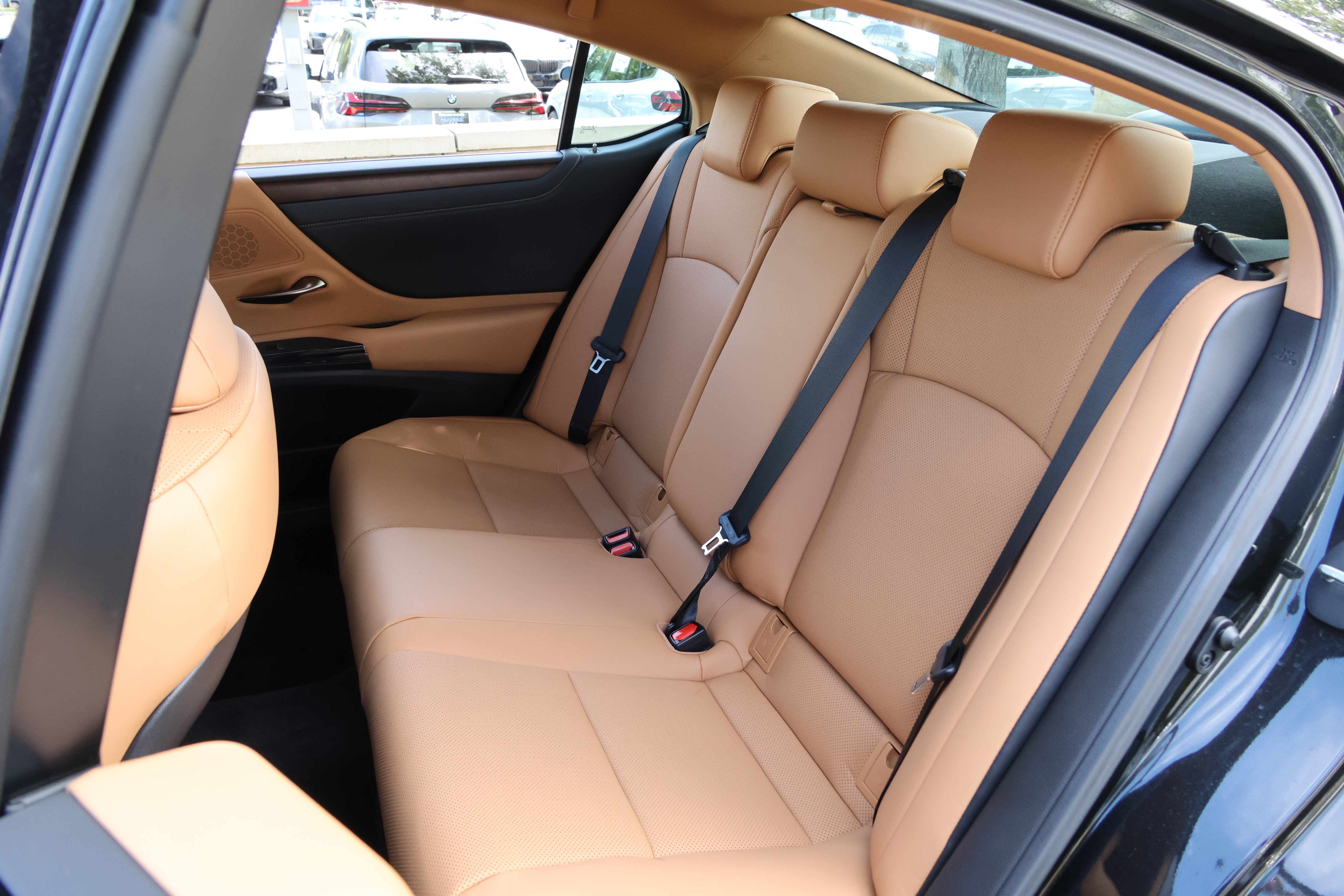 Certified 2025 Lexus ES 350 w/ Premium Package FWD image 34