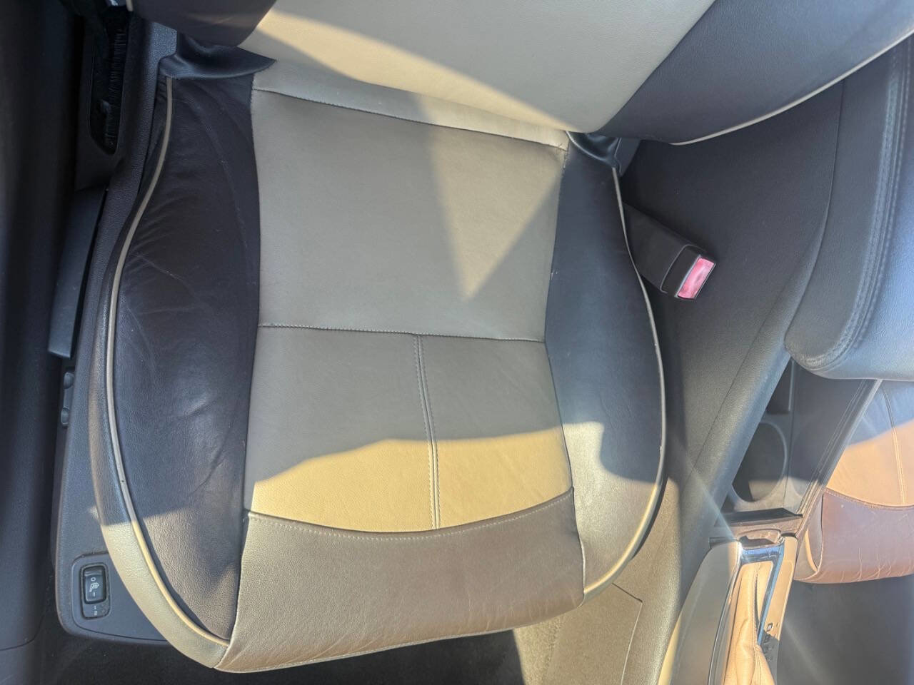 Used 2012 Chevrolet Malibu LTZ image 9