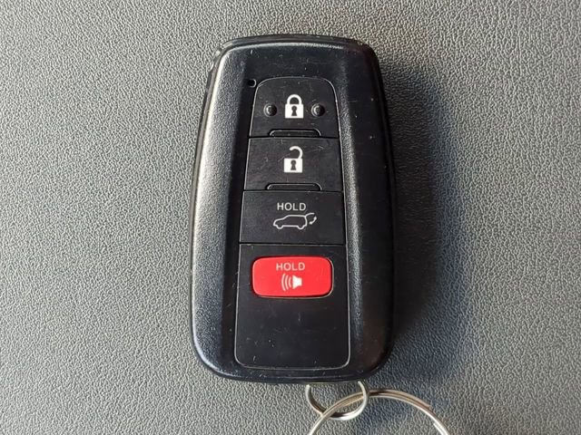 Used 2022 Toyota Highlander XSE image 38