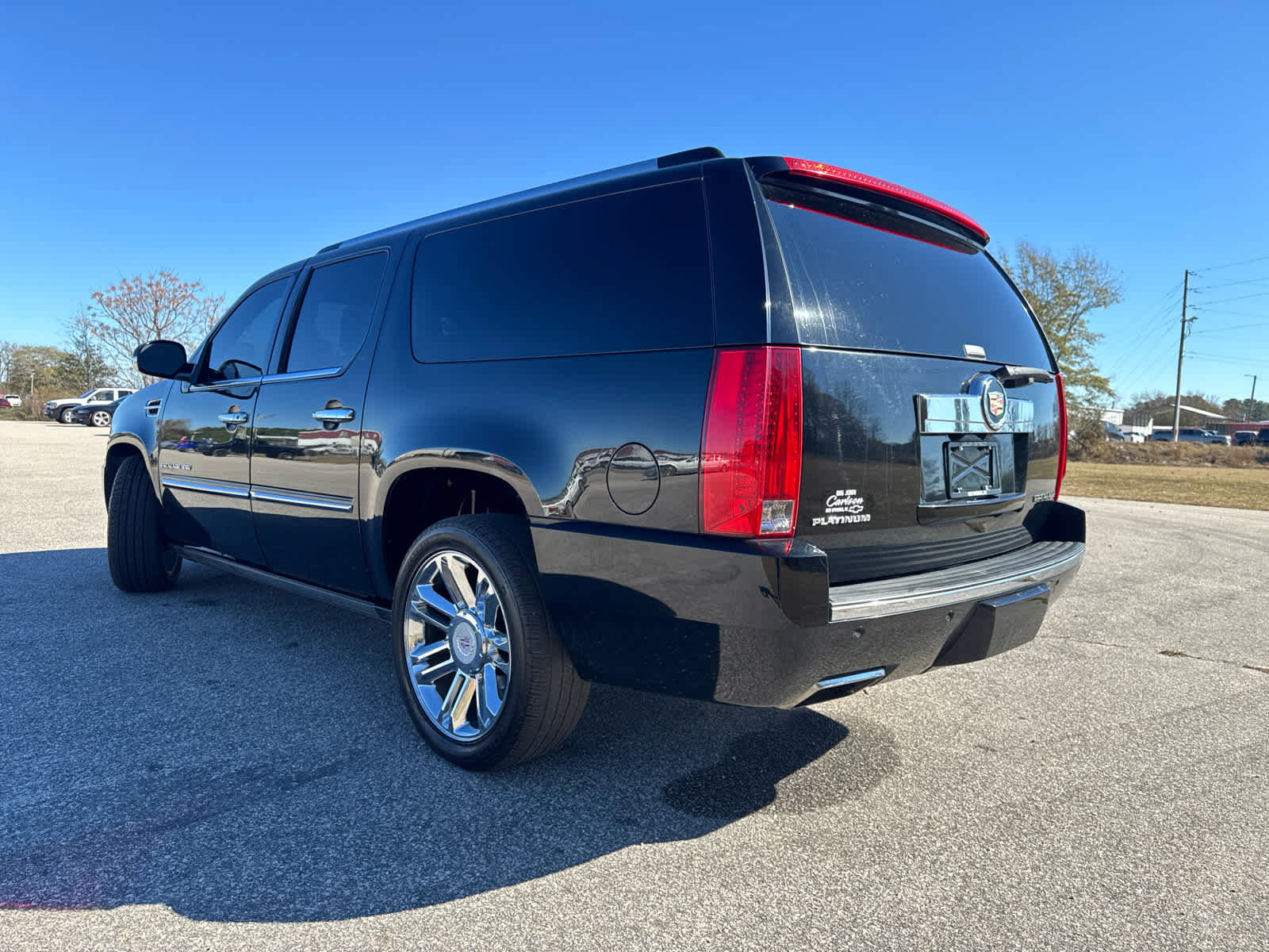 Used 2014 Cadillac Escalade ESV Platinum image 5