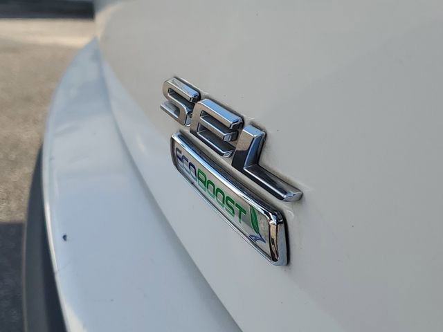 Used 2017 Ford Edge SEL w/ Equipment Group 201A image 7