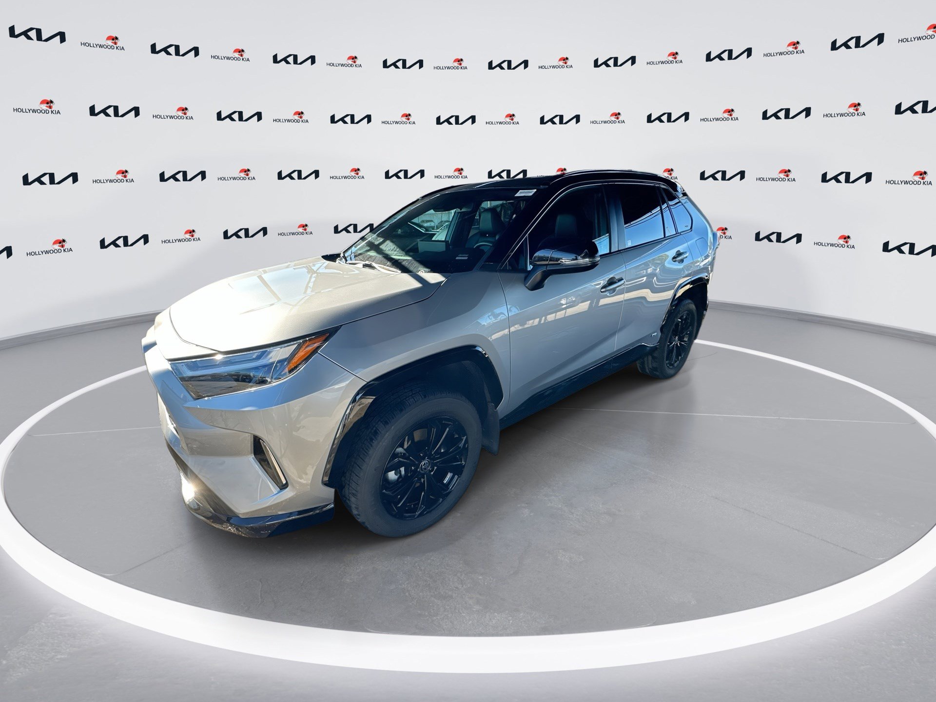 Used 2024 Toyota RAV4 XSE image 4