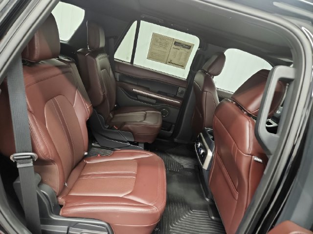 Used 2023 Ford Expedition Limited RWD image 28