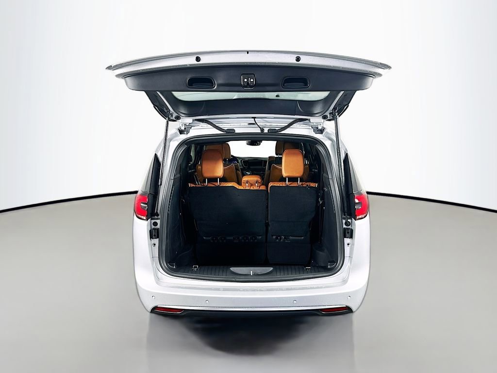 New 2026 Chrysler Pacifica Pinnacle image 16