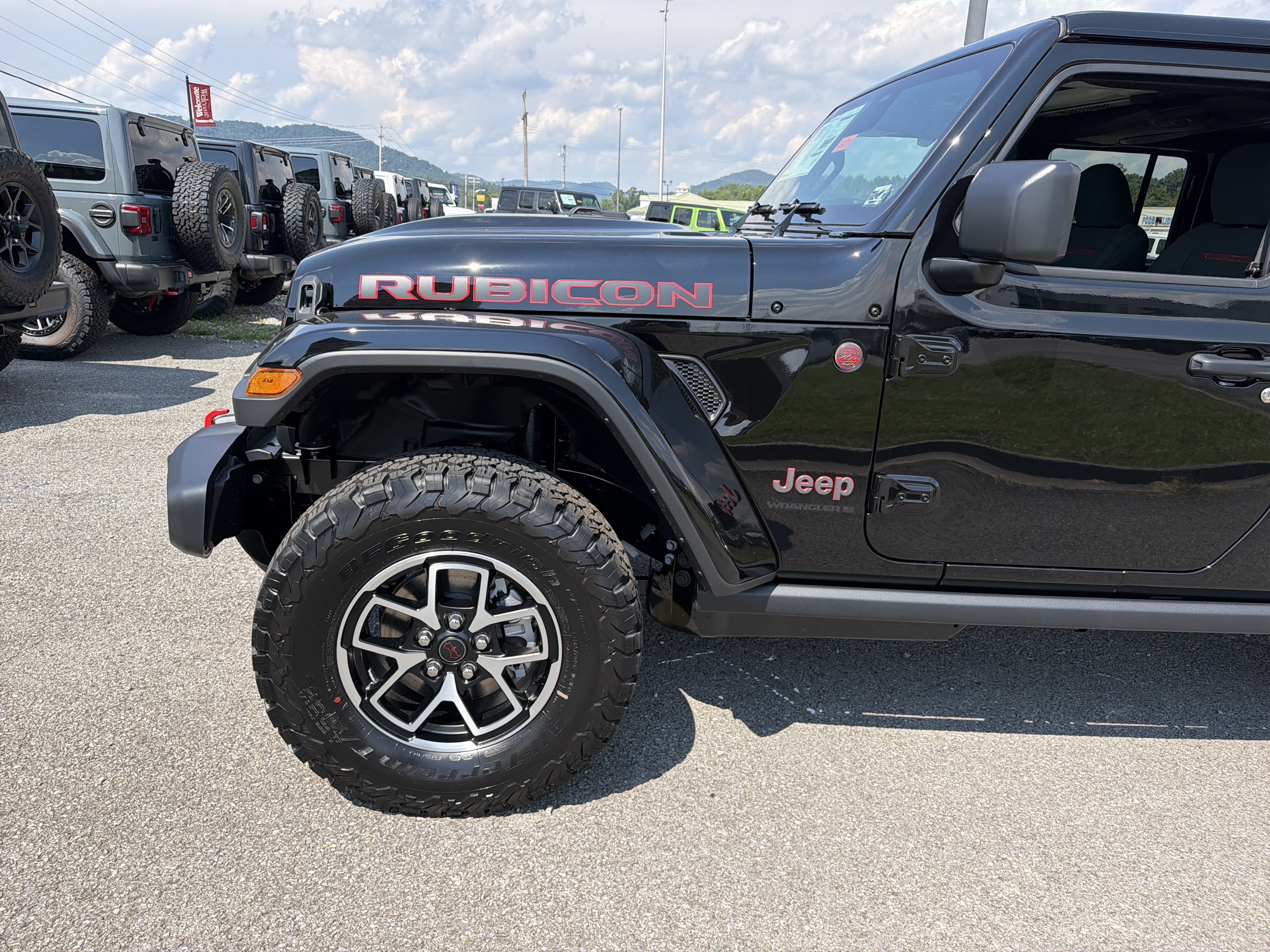 New 2027 Jeep Wrangler Unlimited Rubicon AWD/4WD image 11
