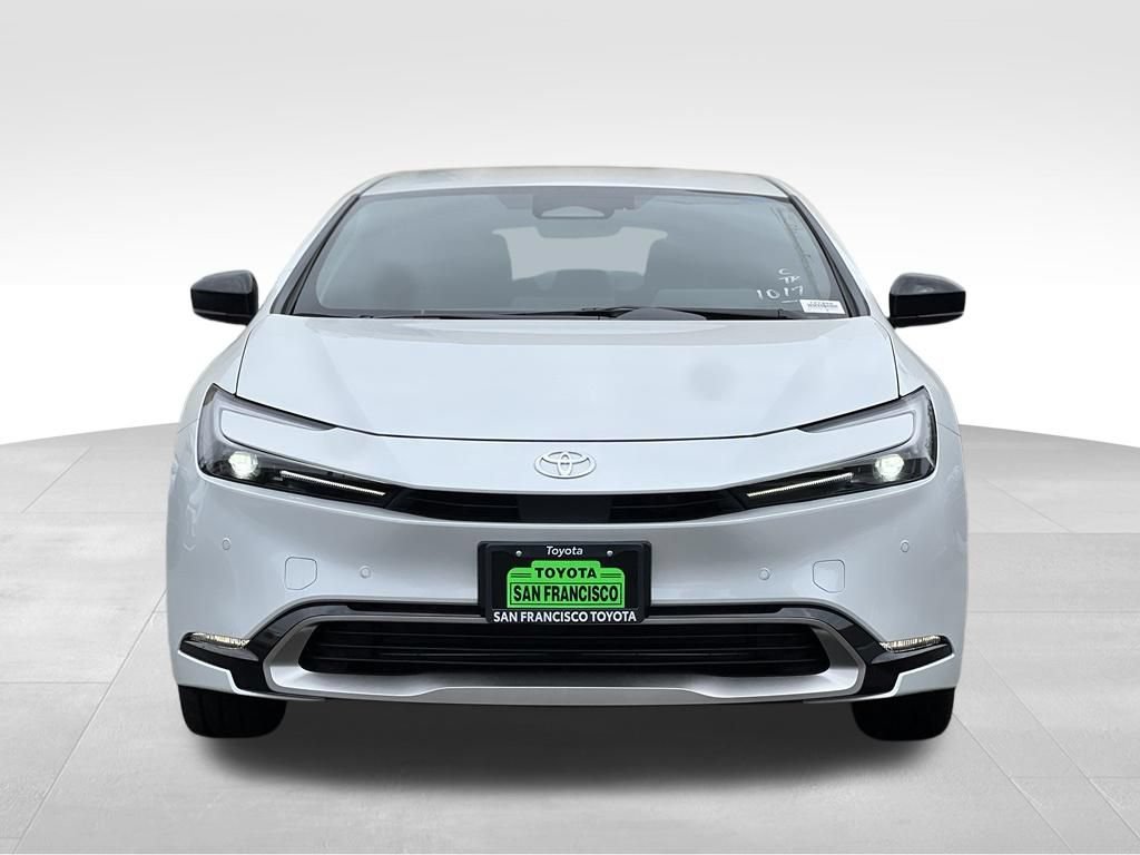 New 2027 Toyota Prius Plug-In Hybrid FWD image 5