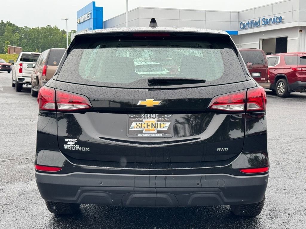 Used 2023 Chevrolet Equinox LS image 4