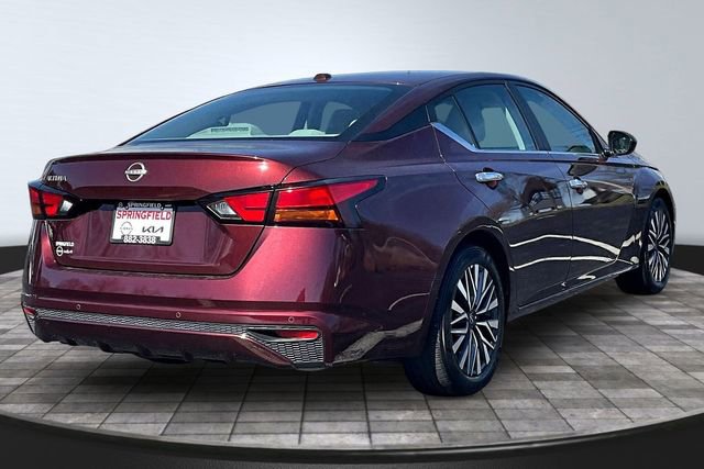 Used 2025 Nissan Altima 2.5 SV image 6