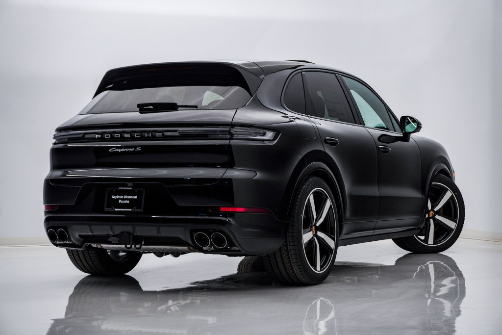 New 2026 Porsche Cayenne S AWD/4WD image 11