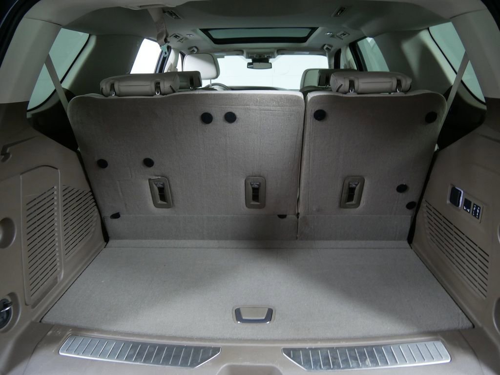 Used 2024 GMC Yukon Denali image 5