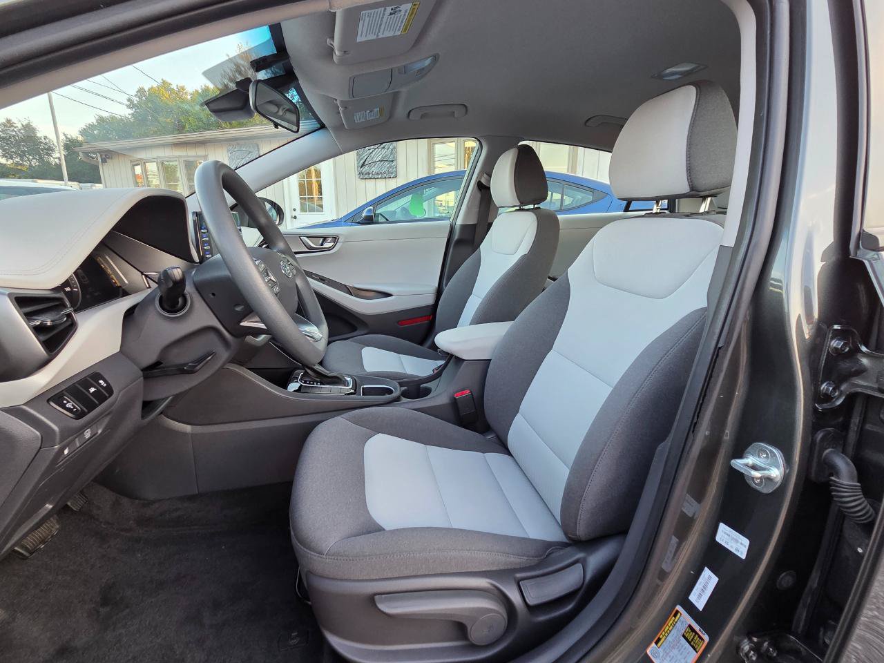 Used 2020 Hyundai Ioniq Blue FWD image 13