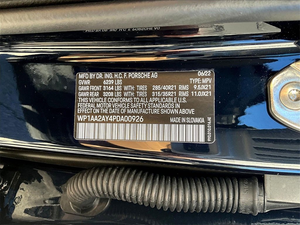 Used 2023 Porsche Cayenne Platinum Edition image 26