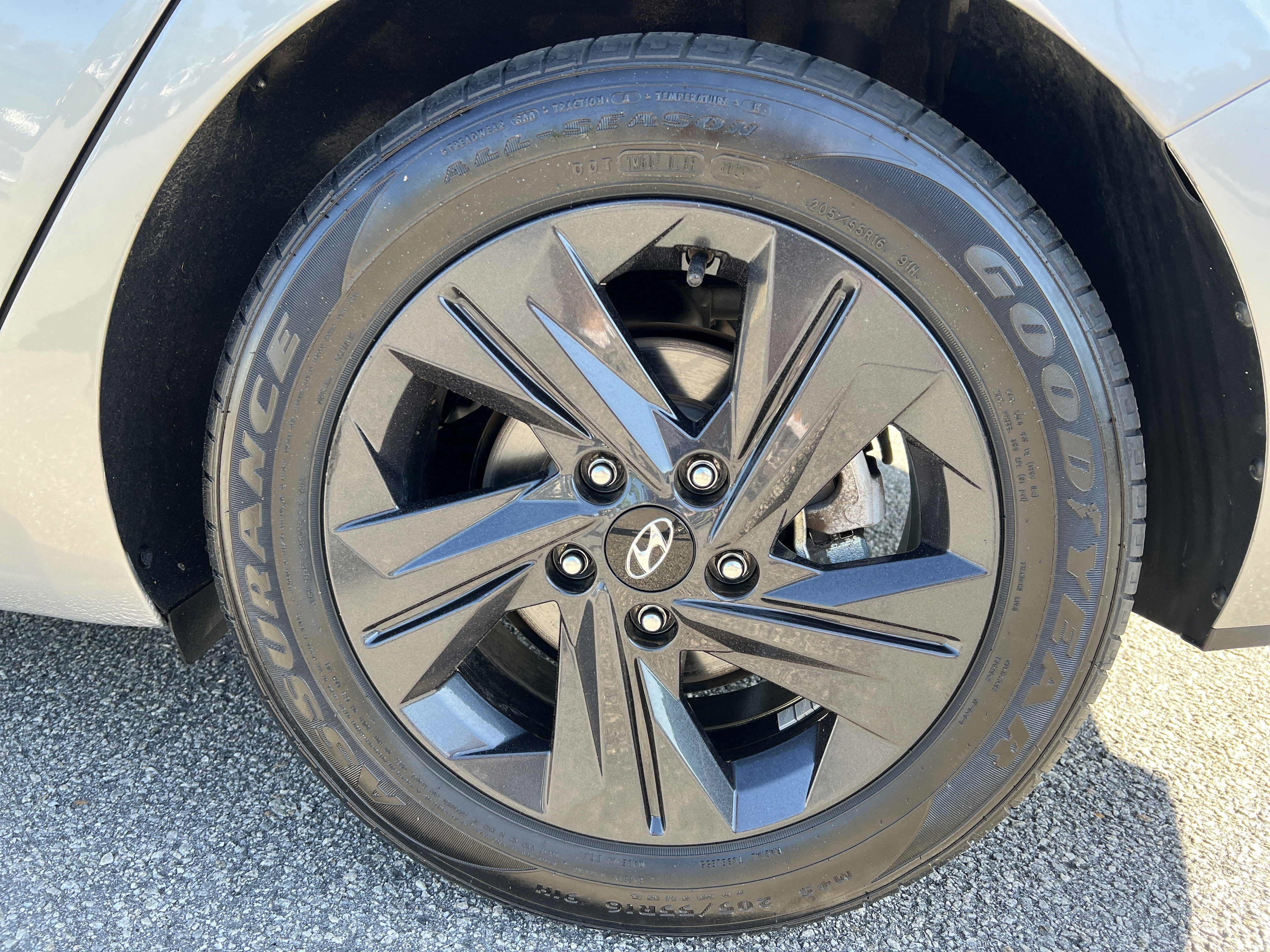 Used 2023 Hyundai Elantra SEL FWD image 29