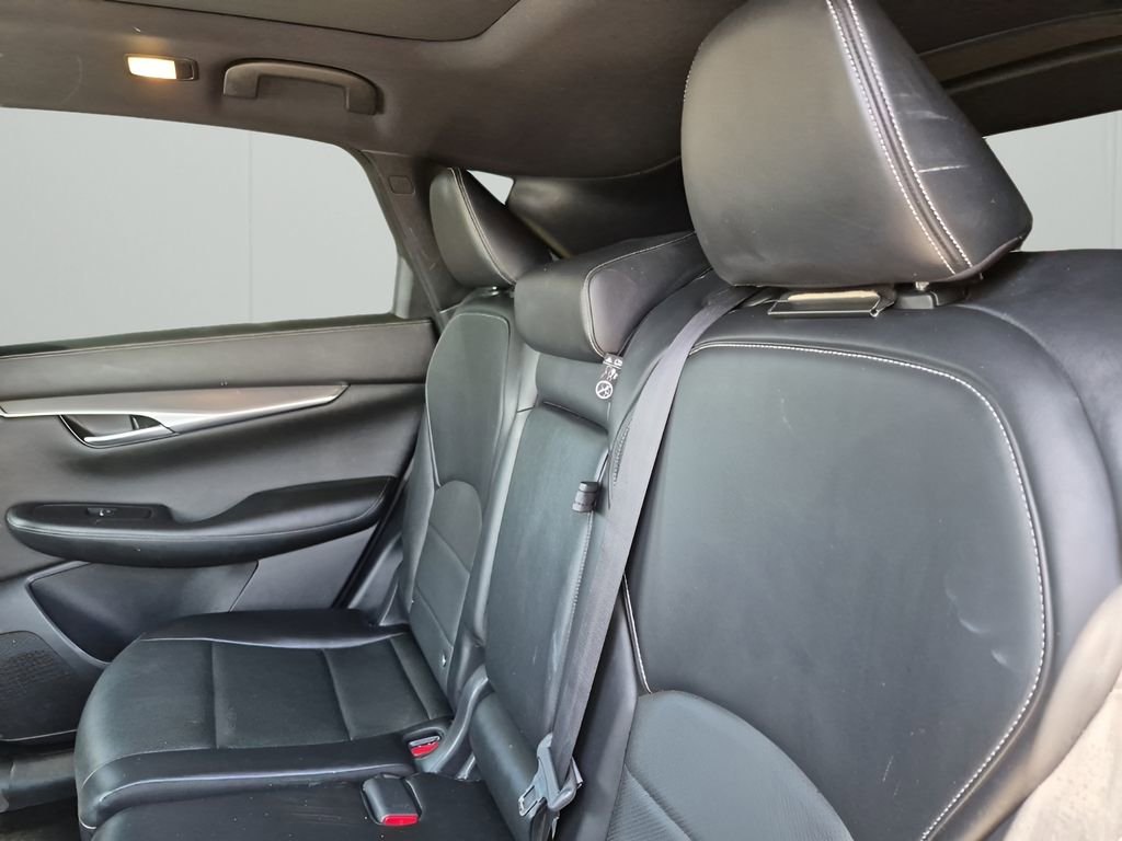 Used 2022 INFINITI QX50 Luxe w/ Appearance Package image 19