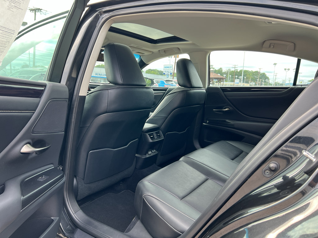 Used 2021 Lexus ES 350 w/ Premium Package FWD image 10