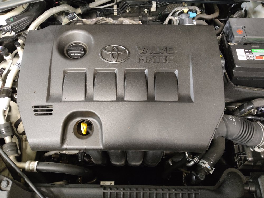 Used 2018 Toyota C-HR XLE image 30