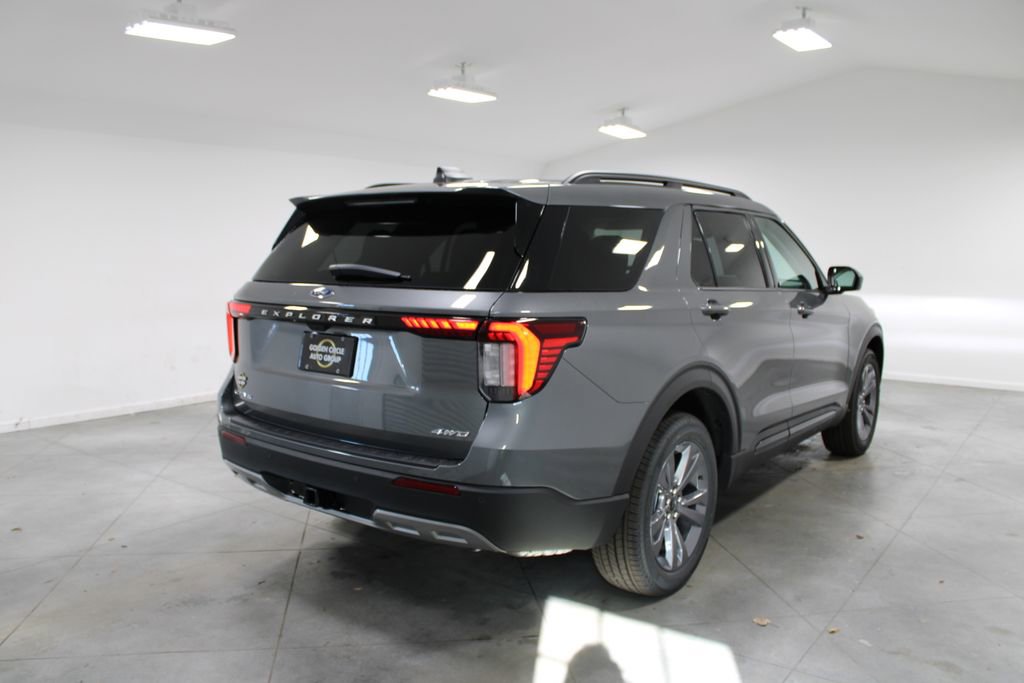 New 2026 Ford Explorer Active w/ Active Comfort Package image 8