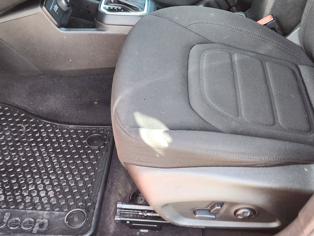 Used 2021 Jeep Renegade Latitude w/ Convenience Group image 8