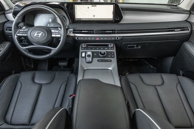 Used 2024 Hyundai Palisade SEL FWD image 6