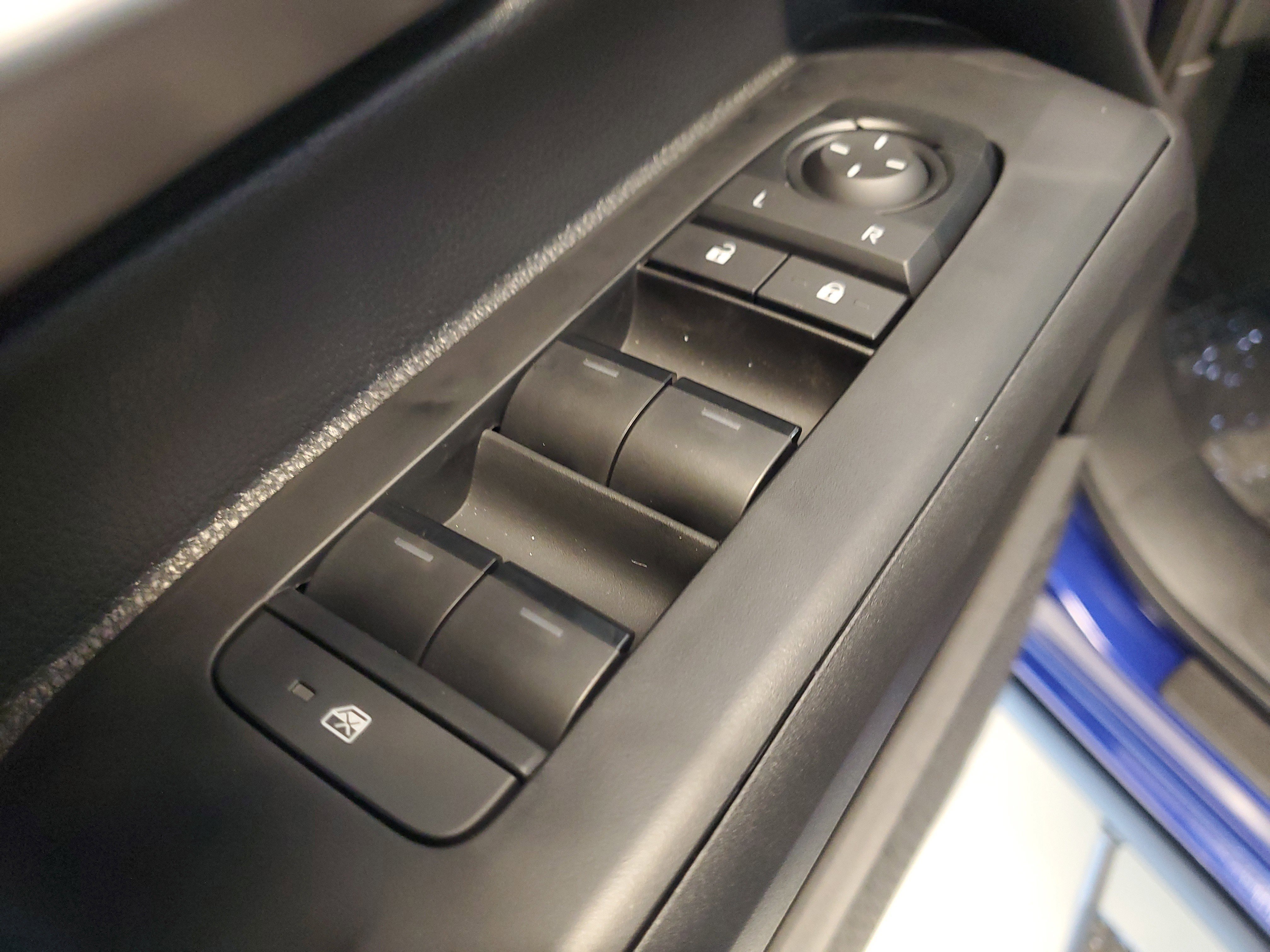 Used 2025 Toyota Tacoma TRD Sport image 21