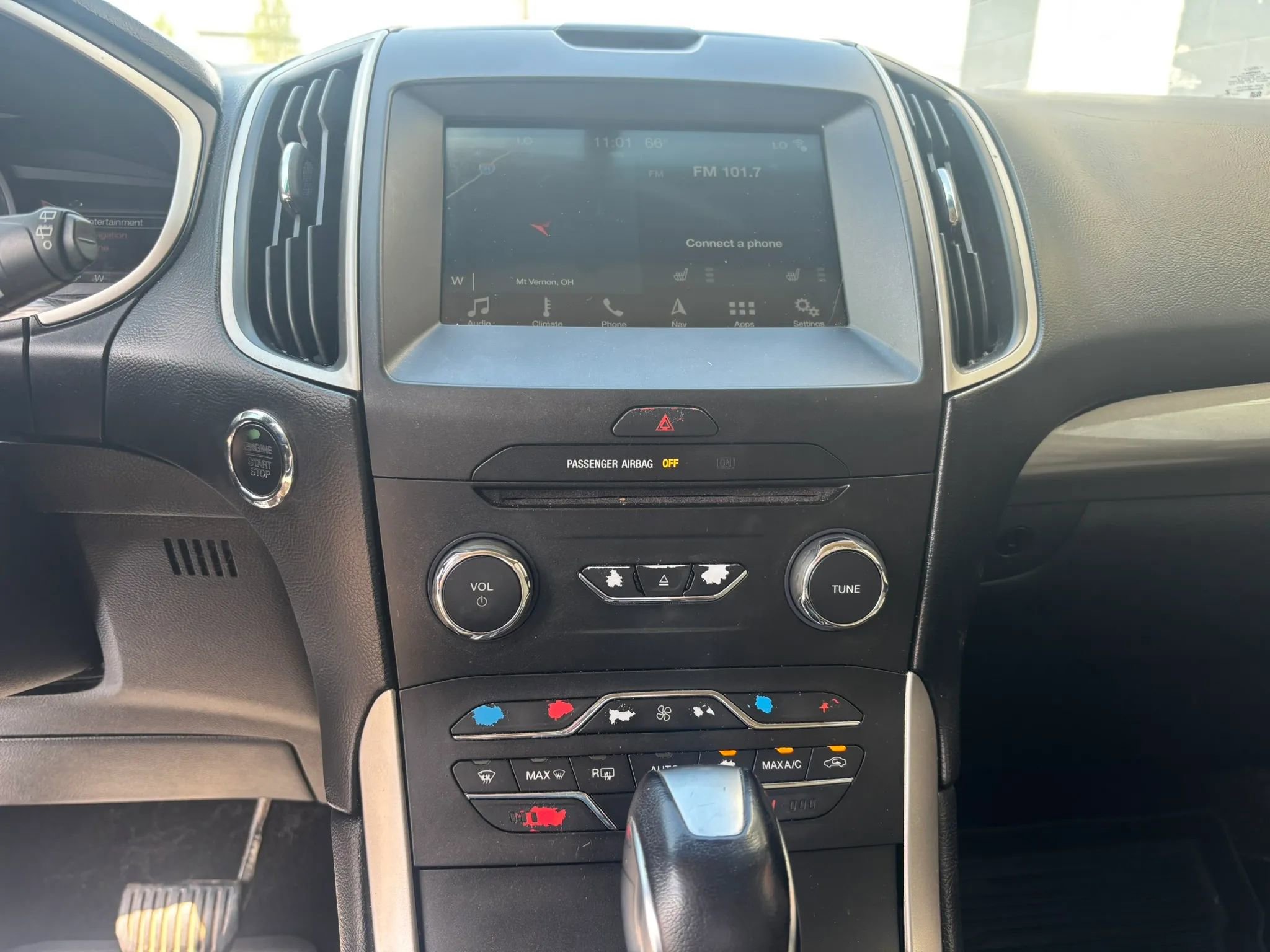 Used 2018 Ford Edge SEL w/ Equipment Group 201A AWD/4WD image 24