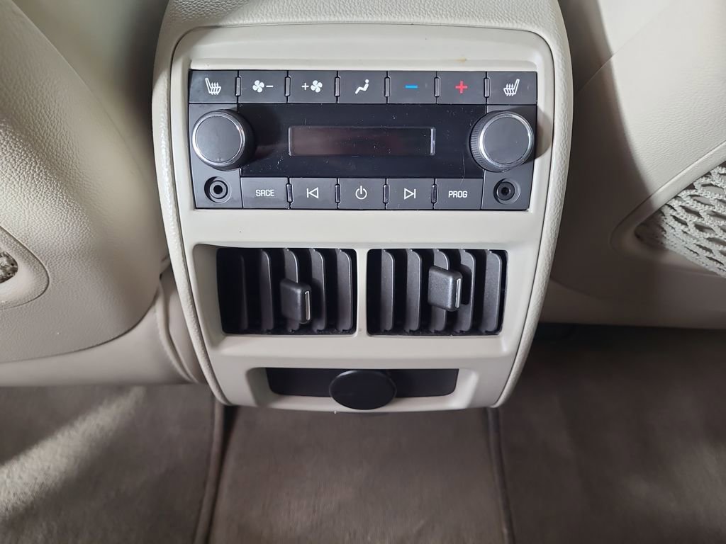 Used 2011 Cadillac SRX Premium image 17