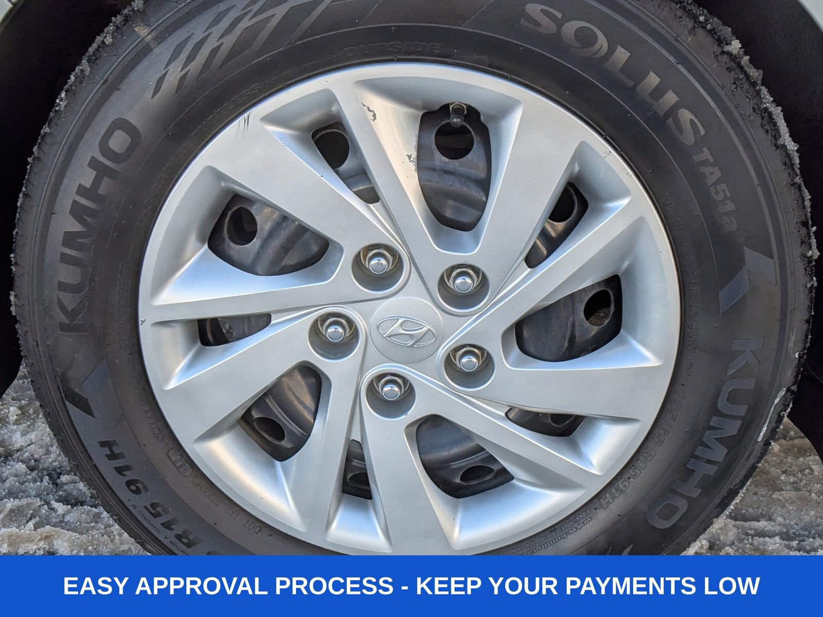 Used 2017 Hyundai Elantra SE image 15