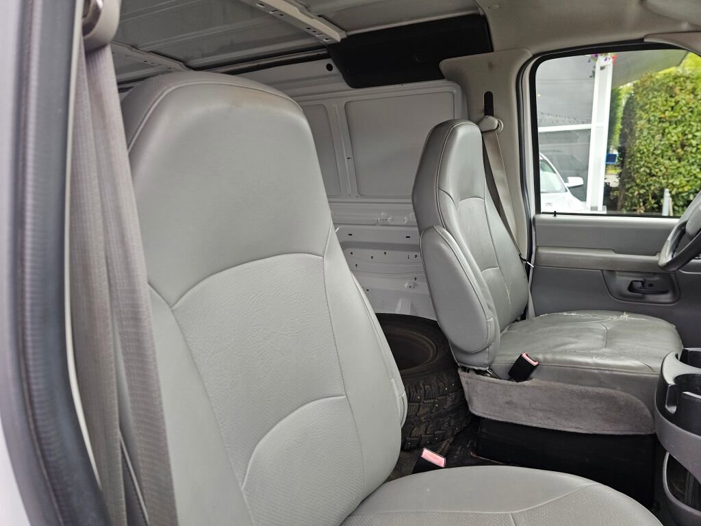 Used 2008 Ford E-150 and Econoline 150 RWD image 12