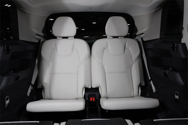 Used 2025 Volvo XC90 B6 Plus w/ Protection Package Premier image 21