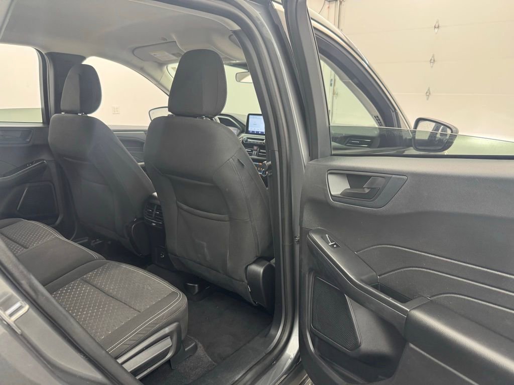 Used 2023 Ford Escape Active image 33