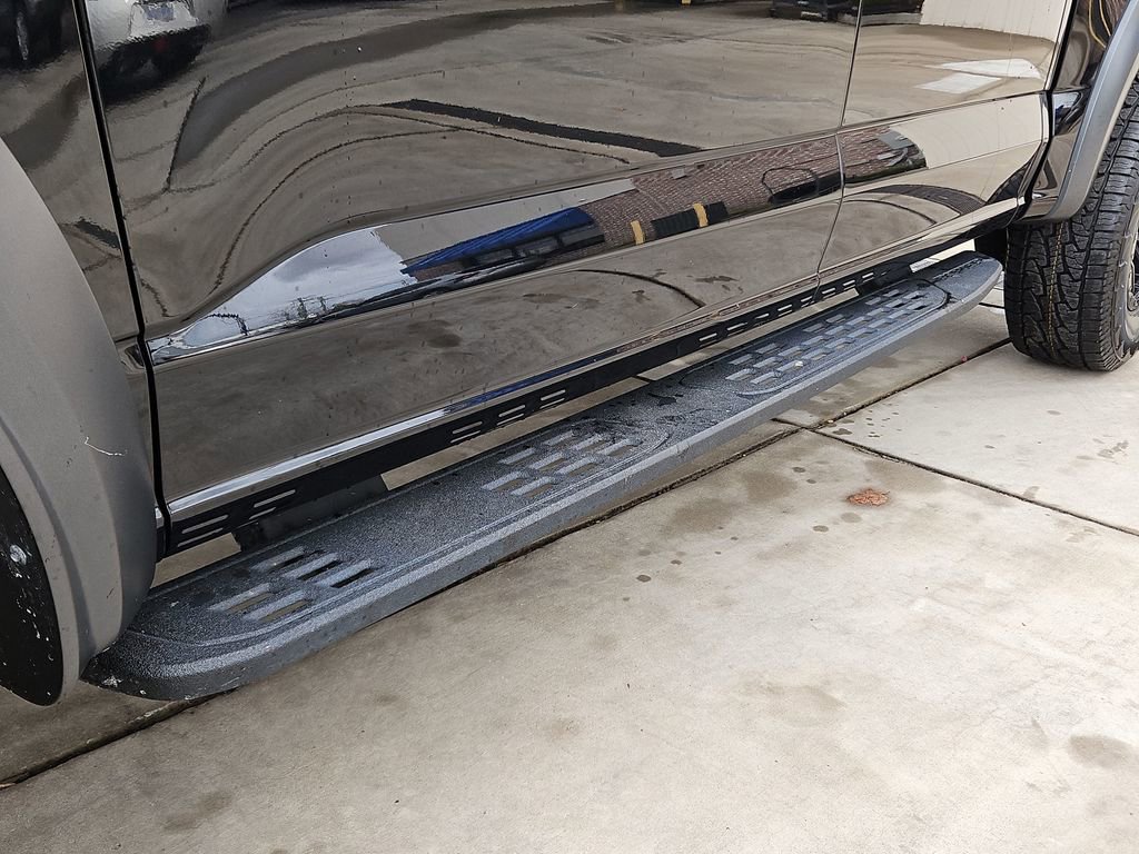 Used 2023 Ford F150 Raptor image 40