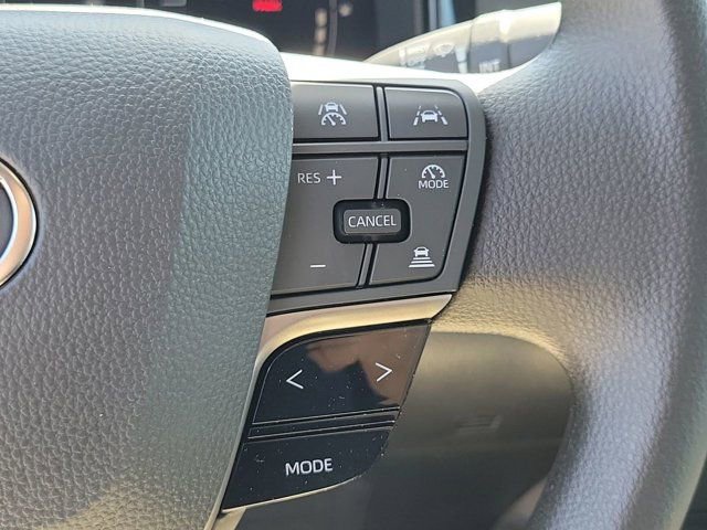 Used 2026 Toyota Camry LE FWD image 31