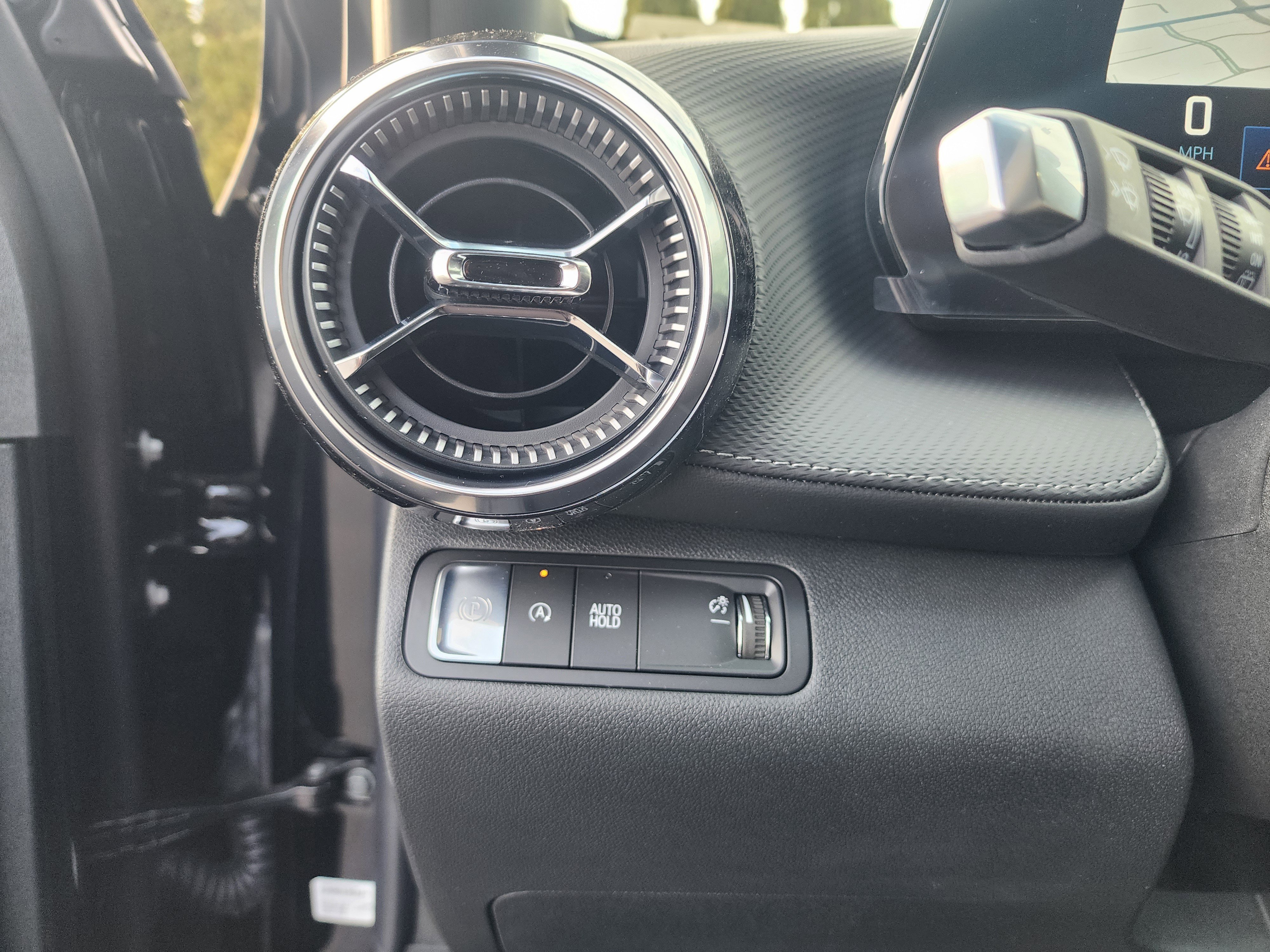 New 2026 Chevrolet Equinox LT w/ Convenience Package II image 26