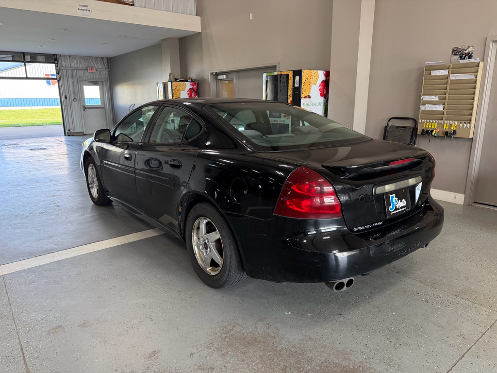 Used 2004 Pontiac Grand Prix GT FWD image 3