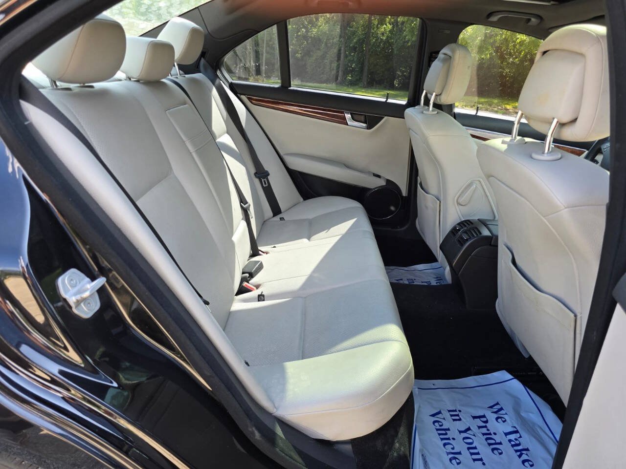Used 2011 Mercedes-Benz C 300 Sedan image 12