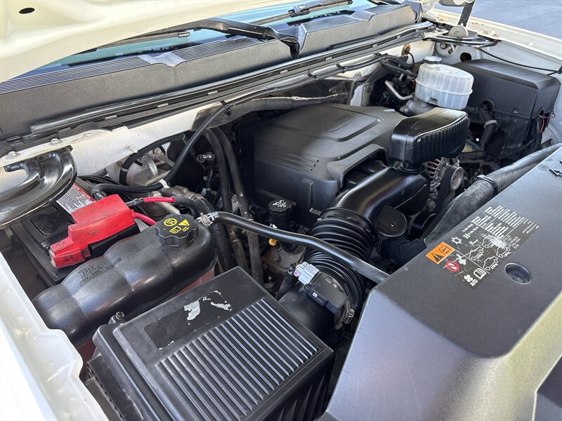 Used 2011 Chevrolet Silverado 3500 W/T AWD/4WD image 36