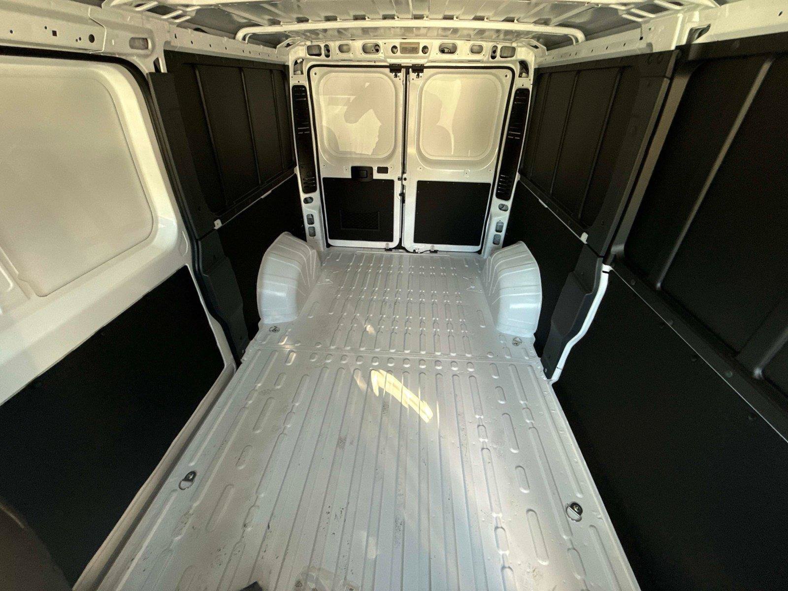 New 2026 RAM ProMaster 1500 w/ Storage Group FWD image 14