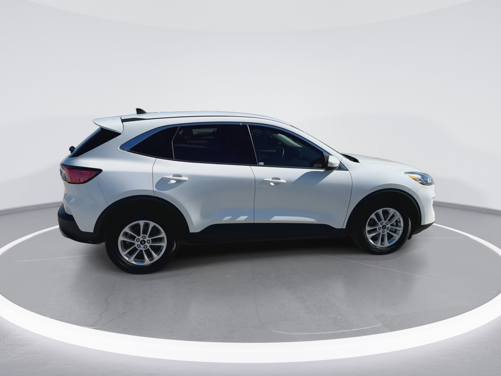 Certified 2021 Ford Escape SE w/ Cold Weather Package image 10