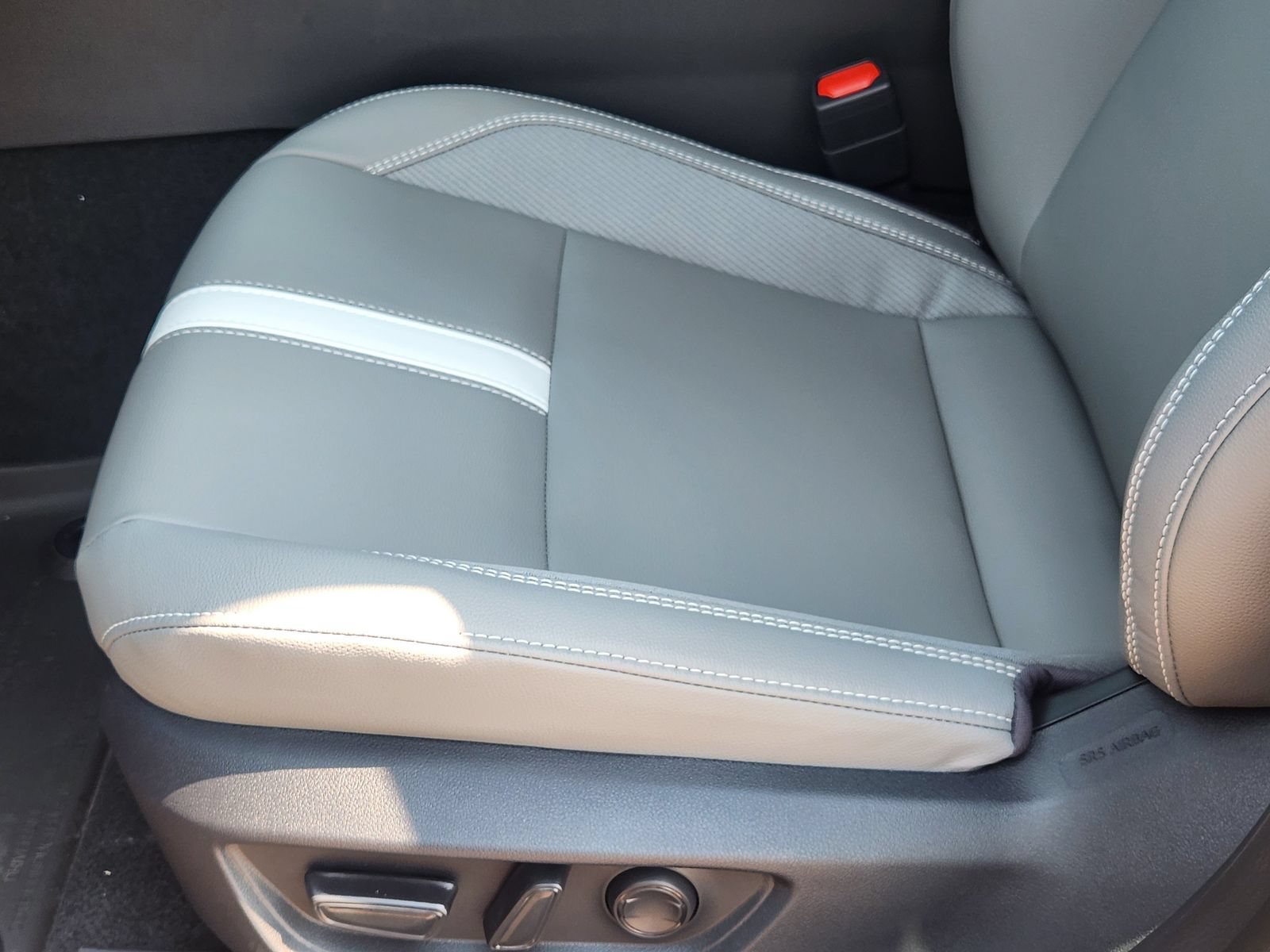 New 2026 Toyota Camry SE FWD image 23