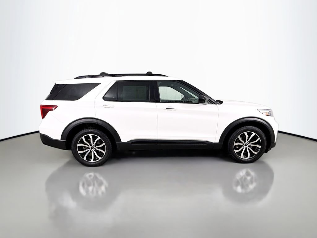 Used 2022 Ford Explorer ST image 9