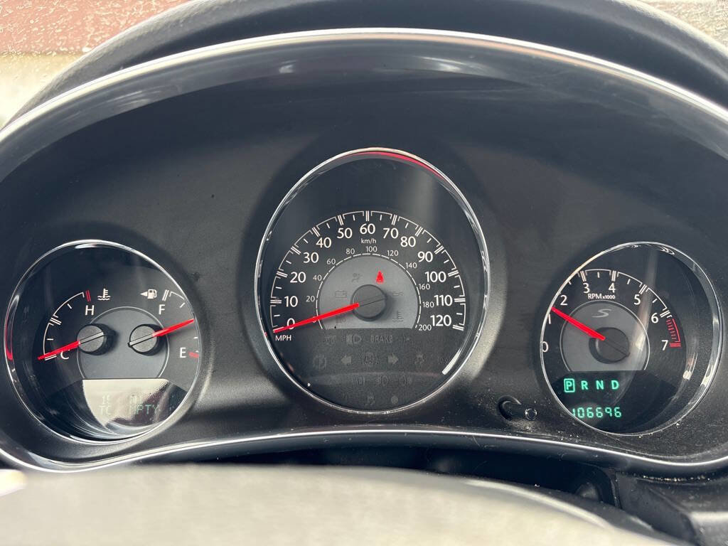 Used 2013 Chrysler 200 Touring w/ S Exterior Appearance Pkg image 16