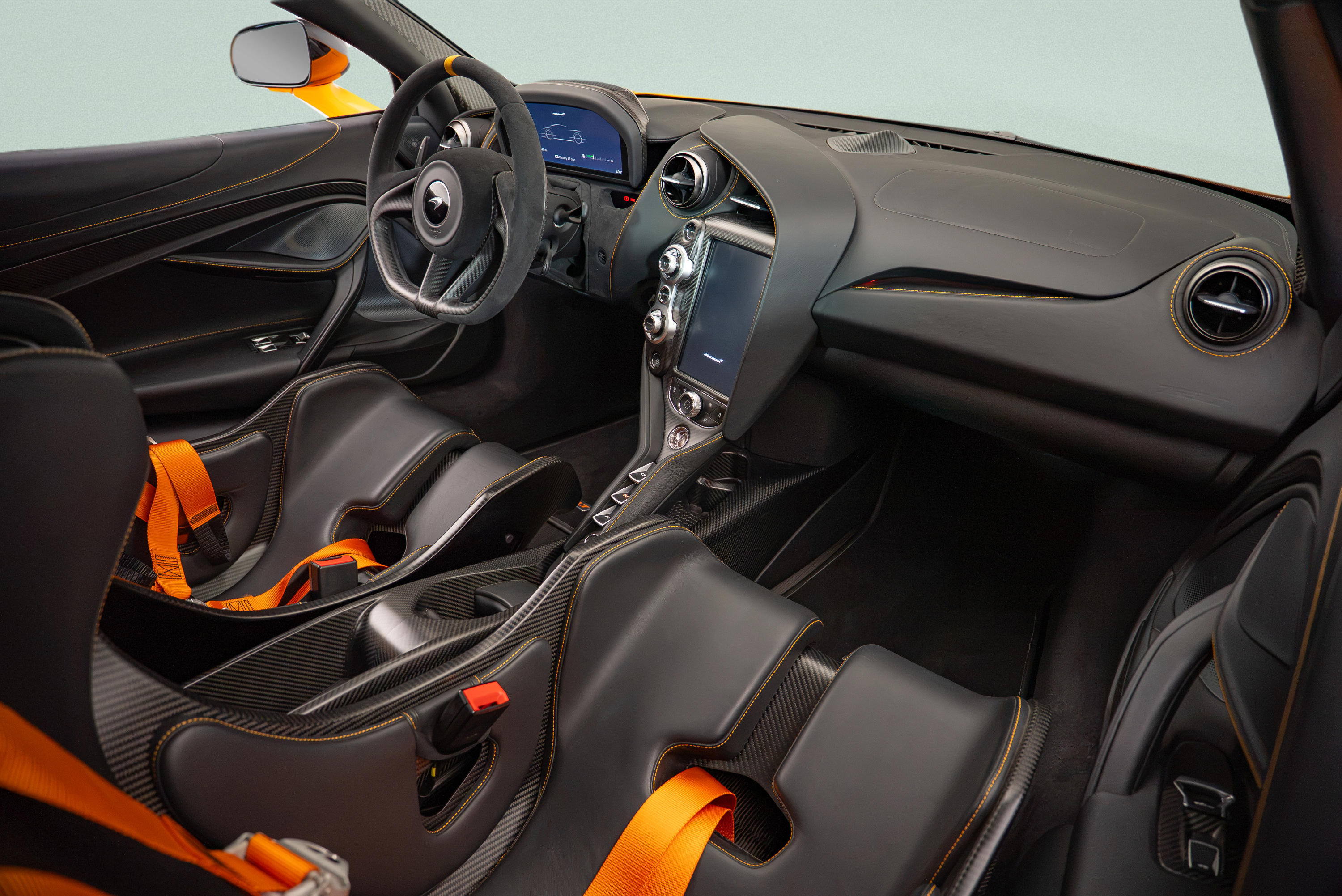 Used 2021 McLaren 765LT RWD image 8
