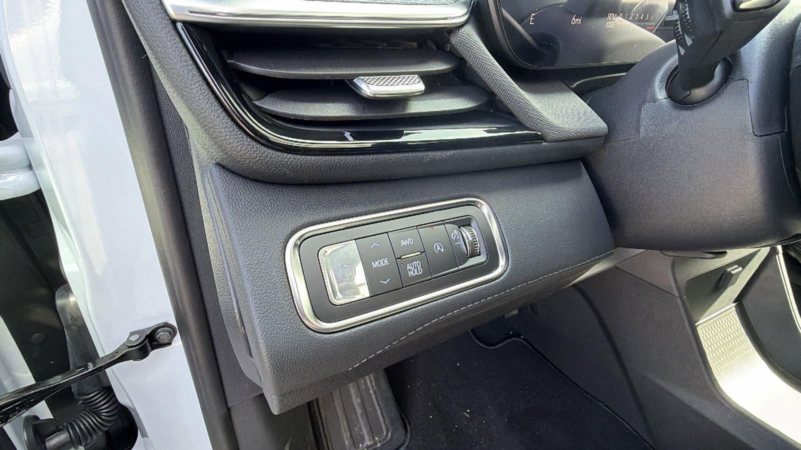 New 2026 Buick Enclave Sport Touring w/ Super Cruise Package image 18