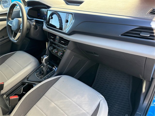 Certified 2023 Volkswagen Taos SE w/ Panoramic Sunroof Package image 23